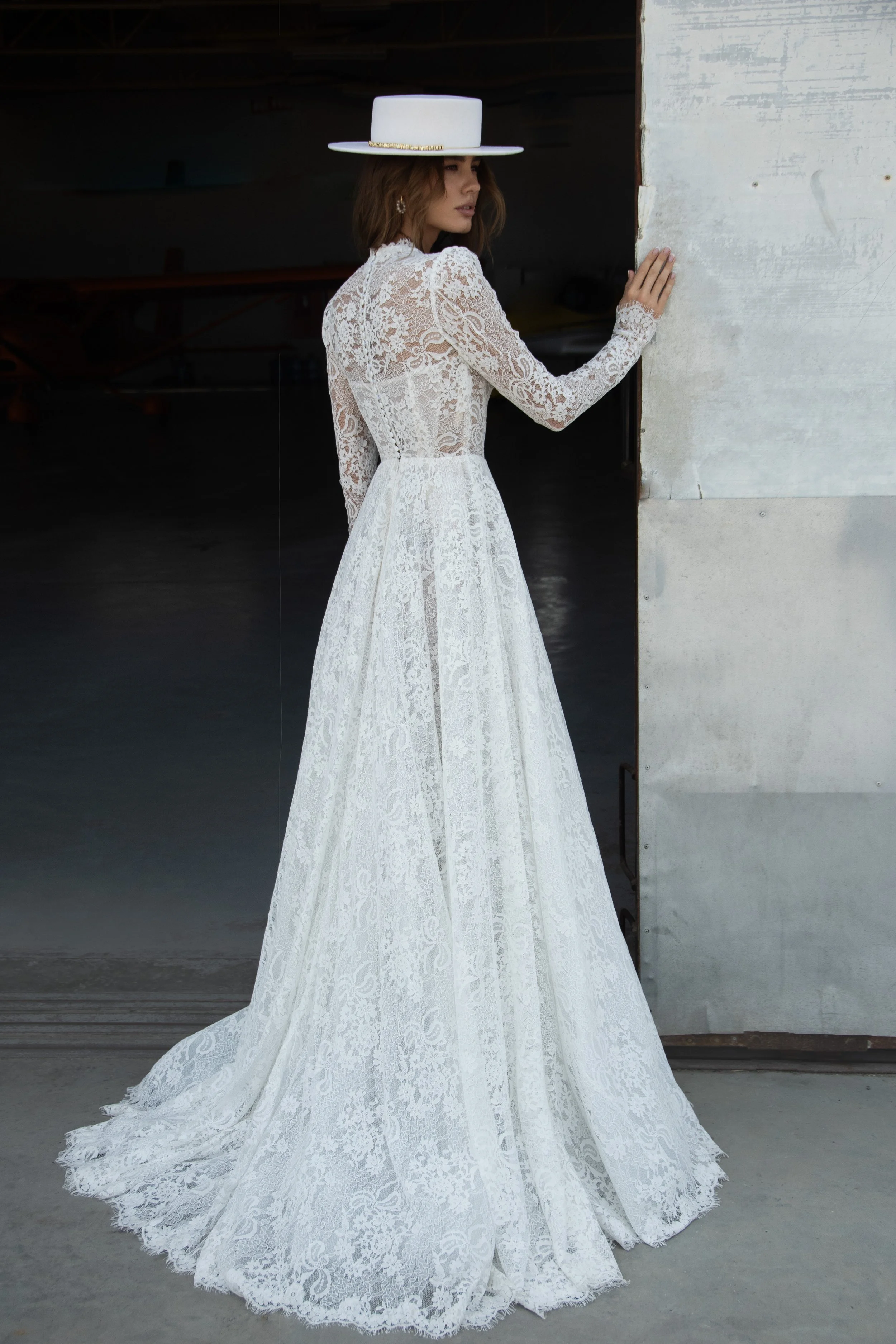 Azur – Romantic Lace A-Line Wedding Dress with Long Sleeves